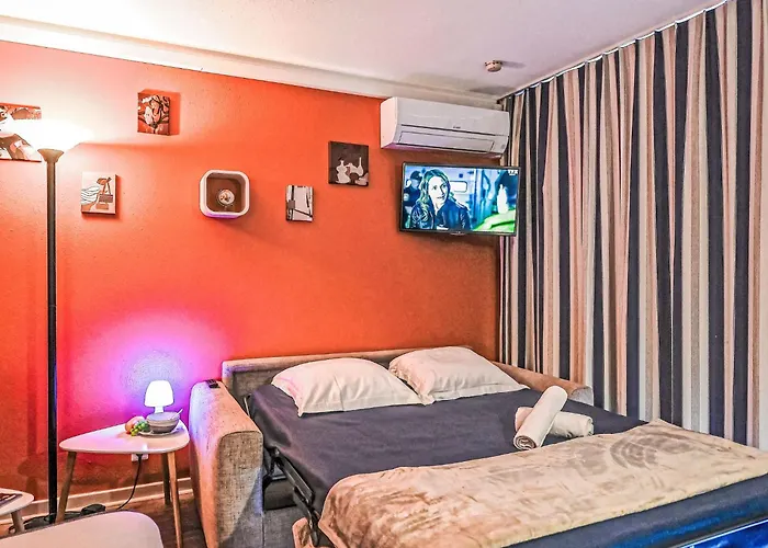 Apartment Le Hameau - M4 333 By Interhome Saint-Raphaël